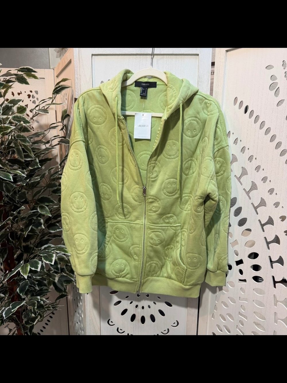 Forever 21 Green Smiley 🙂 Fleece Zip Hoodie